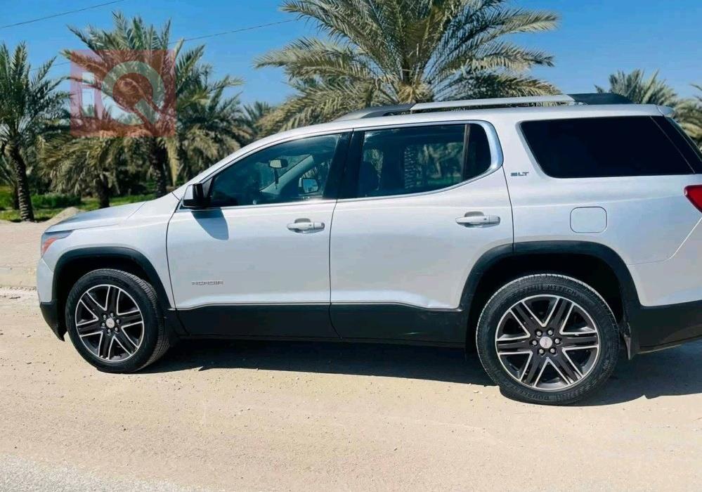 GMC Acadia